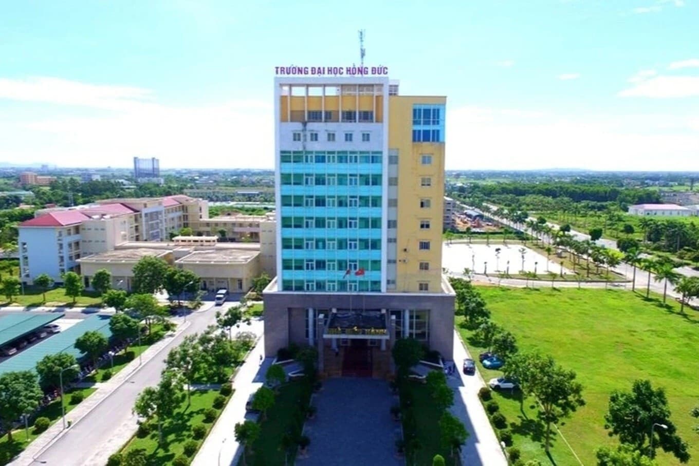 Sáp nhập 2 trường đại học tại Thanh Hóa