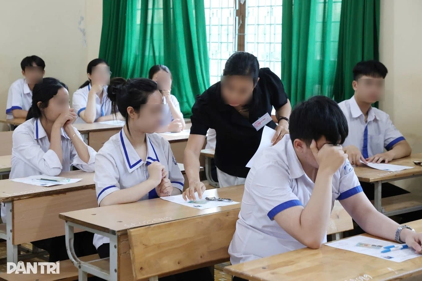 Giám thị bị tố làm hộ bài: Trưởng điểm thi lên tiếng