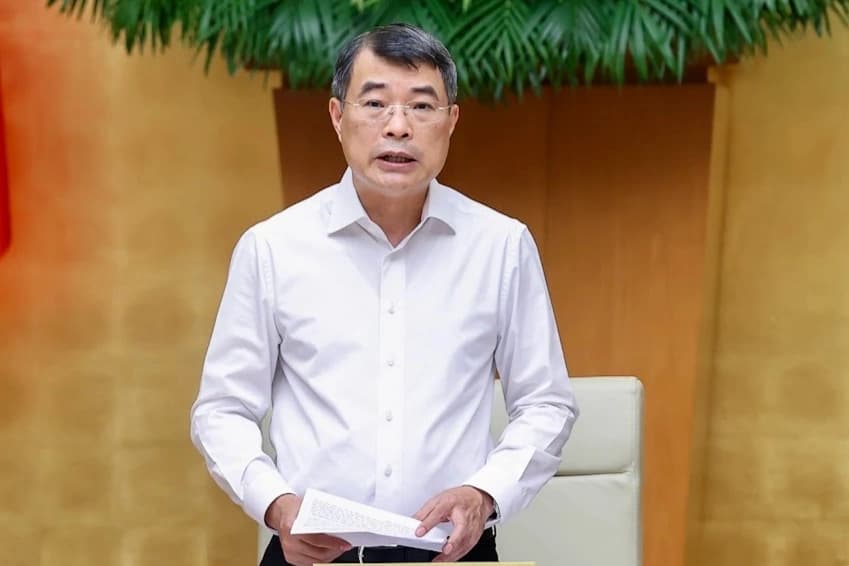 Thủ tướng yêu cầu khẩn trương giải quyết thiếu sách giáo khoa và đảm bảo suất ăn học đường