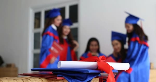 Bộ GD-ĐT đề nghị các trường đại học siết chặt đánh giá để ngăn lạm phát điểm số
