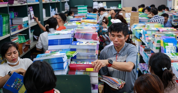 Sao chép sách giáo khoa: Liệu có vi phạm bản quyền khi học sinh cần tài liệu?